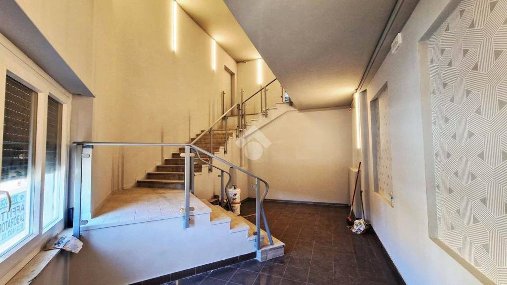 negozio in affitto a Torino in zona Pozzo Strada