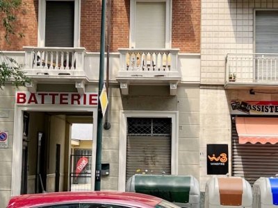 negozio in affitto a Torino in zona Borgata Vittoria