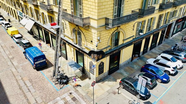 locale commerciale in affitto a Torino