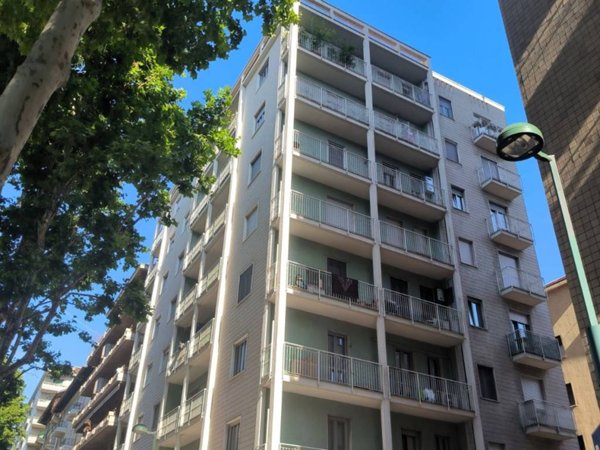 appartamento in affitto a Torino in zona Cit Turin