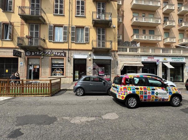 negozio in affitto a Torino in zona Pozzo Strada
