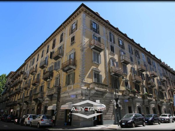 appartamento in affitto a Torino in zona Crocetta
