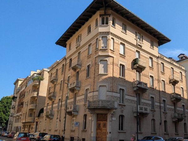 appartamento in affitto a Torino in zona Crocetta