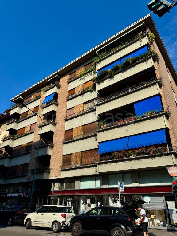 appartamento in affitto a Torino in zona Cit Turin