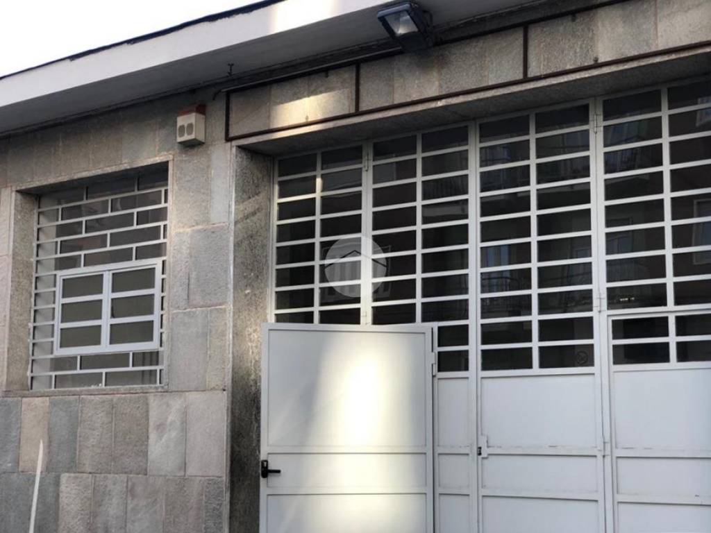 locale commerciale in affitto a Torino in zona Mirafiori Sud