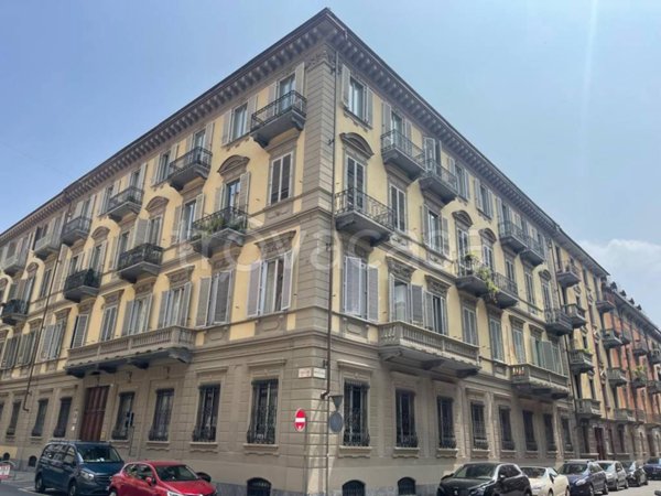 appartamento in affitto a Torino in zona Cit Turin