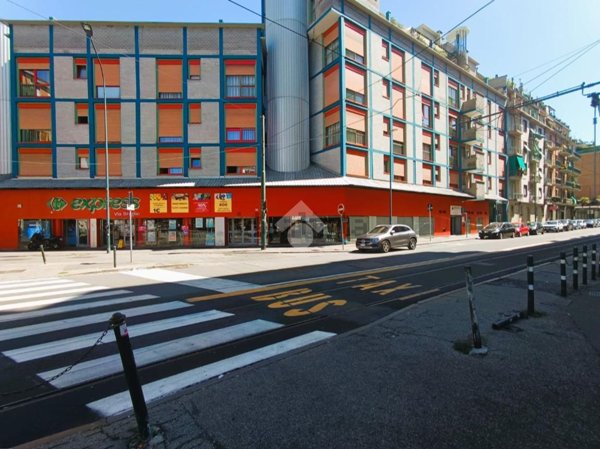 negozio in affitto a Torino in zona Borgata Vittoria