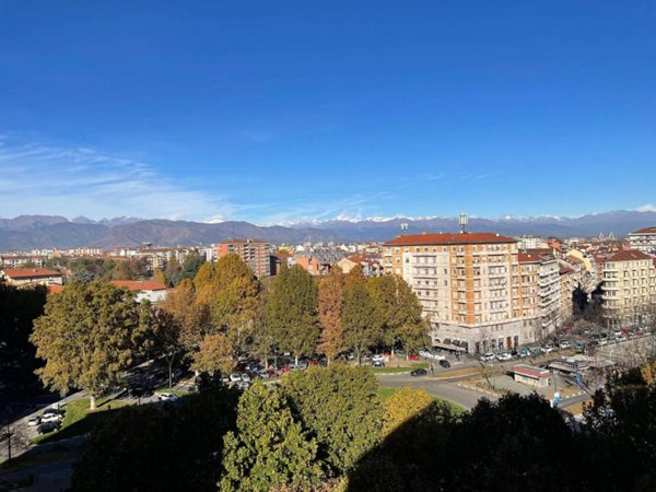 appartamento in affitto a Torino in zona Cenisia