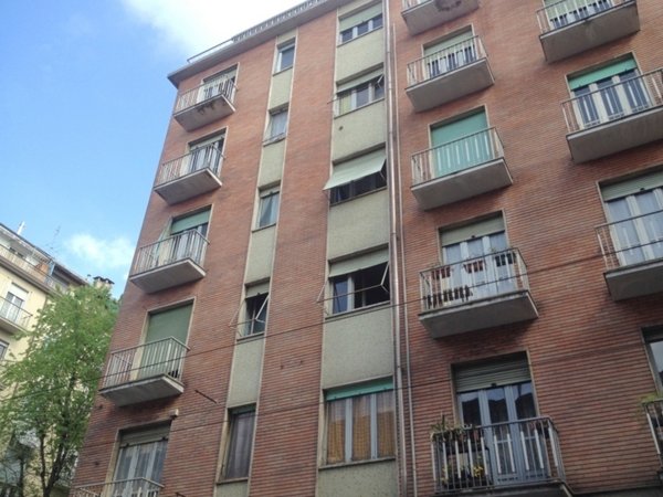 locale commerciale in affitto a Torino in zona Vanchiglia