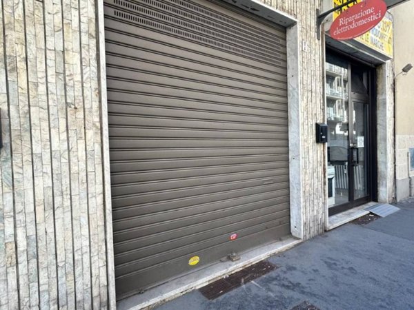 negozio in affitto a Torino in zona Parella