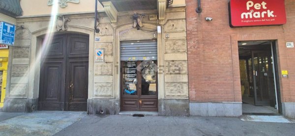 negozio in affitto a Torino in zona Rebaudengo
