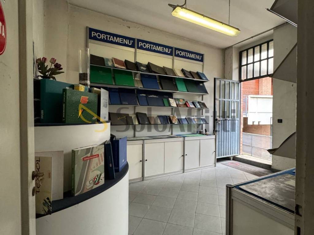 locale commerciale in affitto a Torino in zona Campidoglio
