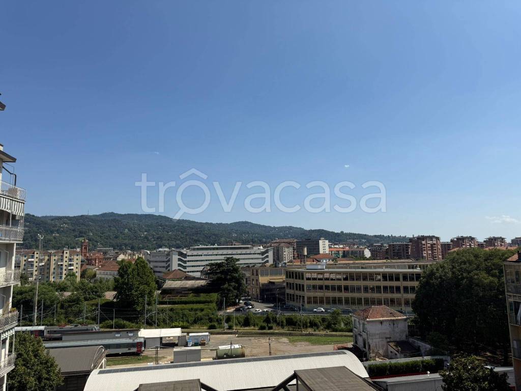 appartamento in affitto a Torino in zona Crocetta