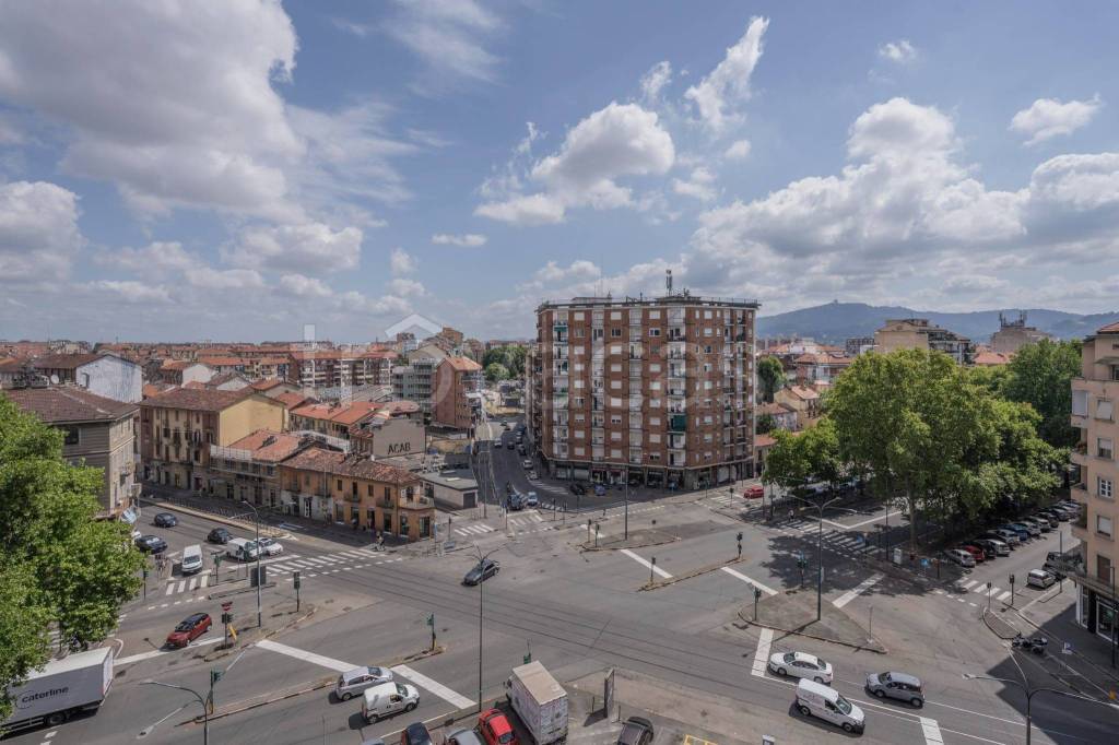 appartamento in affitto a Torino in zona Aurora