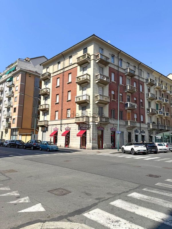 locale commerciale in affitto a Torino in zona Santa Rita
