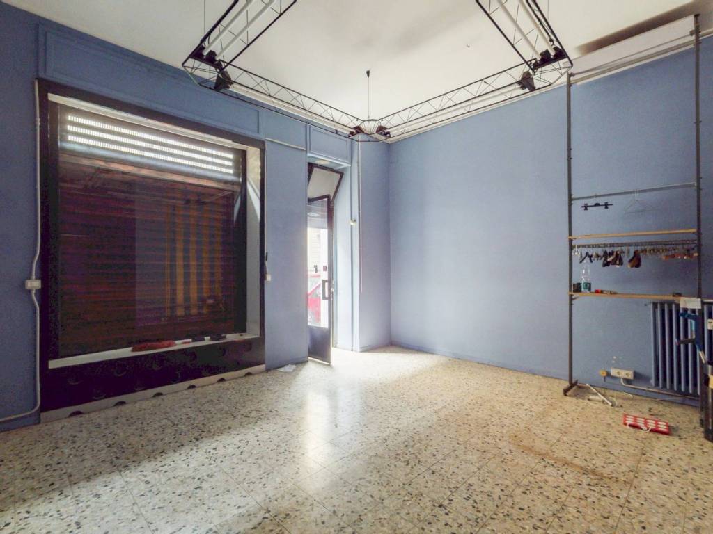 negozio in affitto a Torino in zona San Salvario