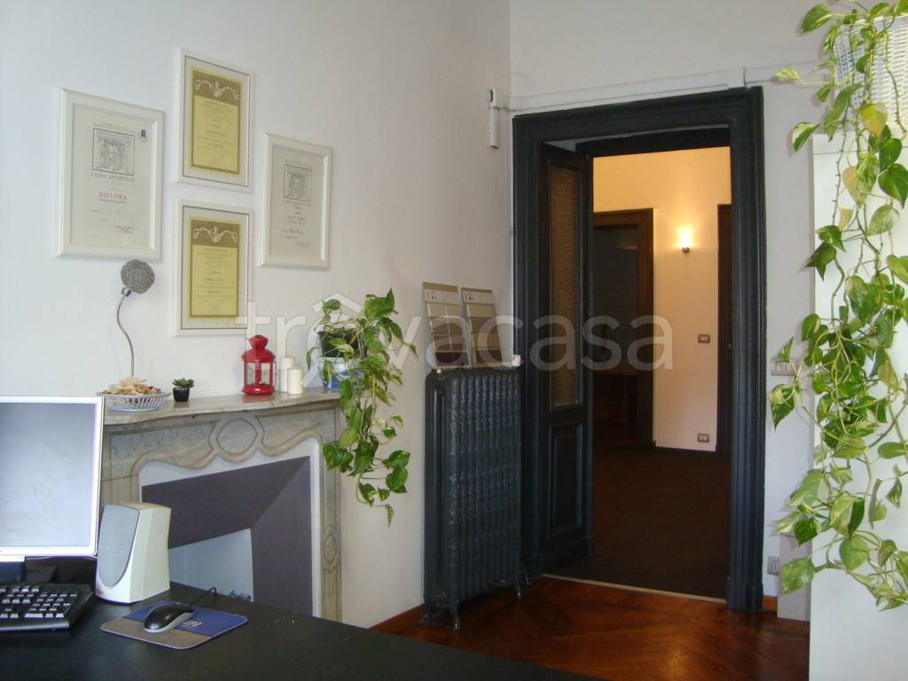 ufficio in affitto a Torino in zona Cit Turin