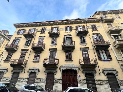 appartamento in affitto a Torino in zona Cit Turin