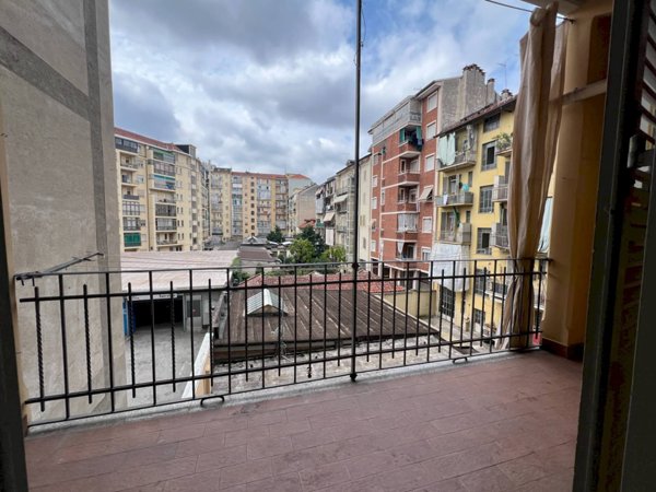 appartamento in affitto a Torino in zona Cit Turin