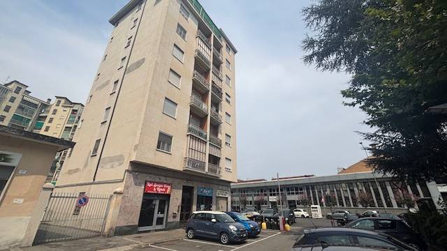 negozio in affitto a Torino in zona Santa Rita