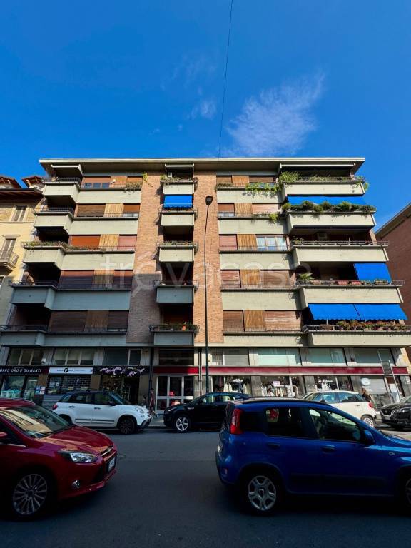 appartamento in affitto a Torino in zona Cit Turin
