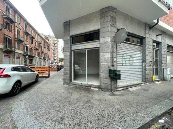 negozio in affitto a Torino in zona Borgo San Paolo