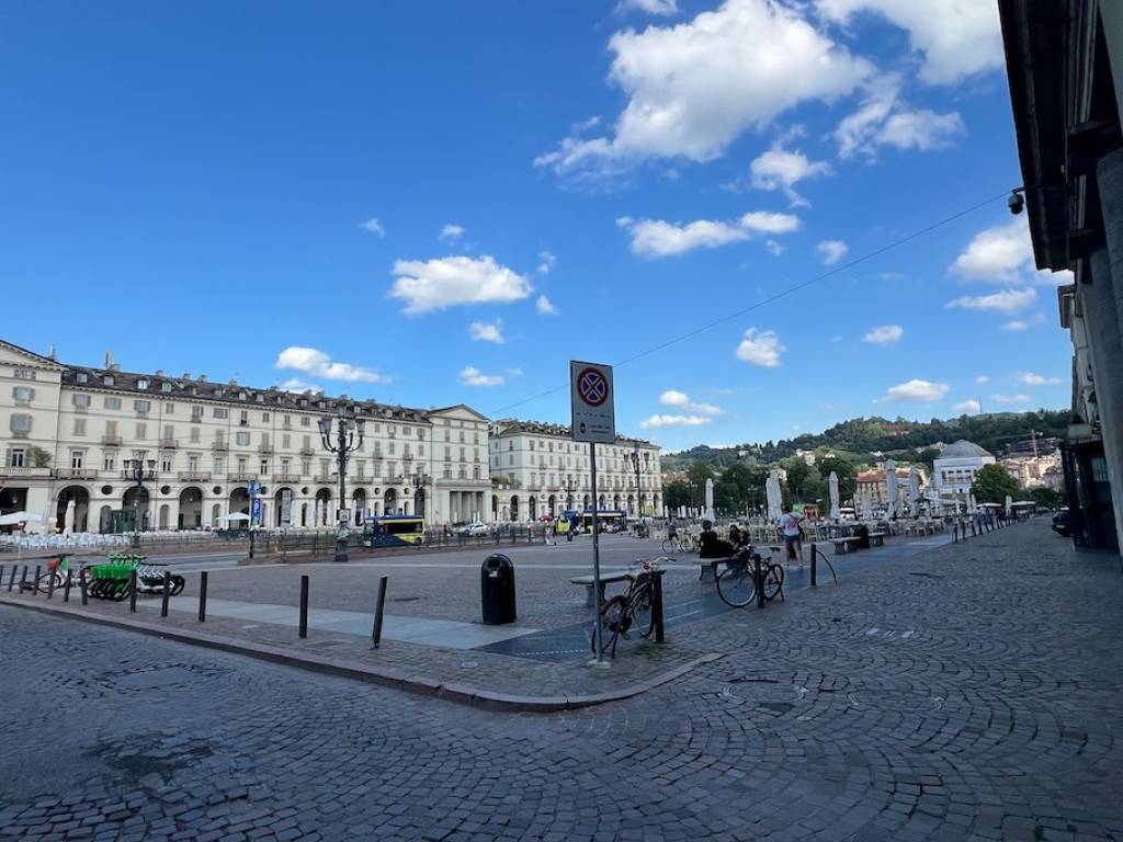 negozio in affitto a Torino