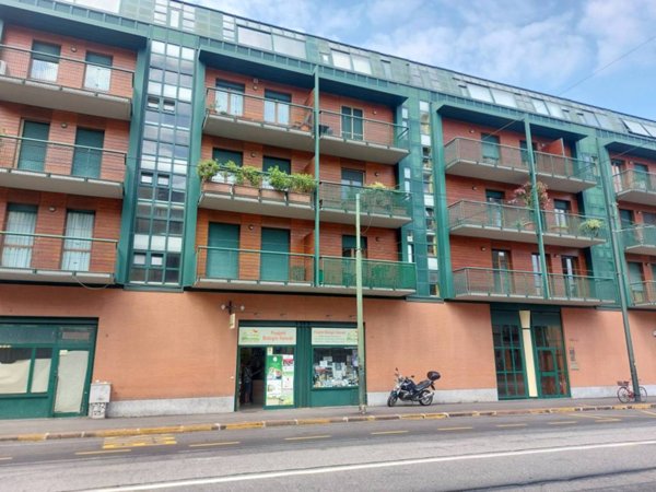 negozio in affitto a Torino in zona Sassi