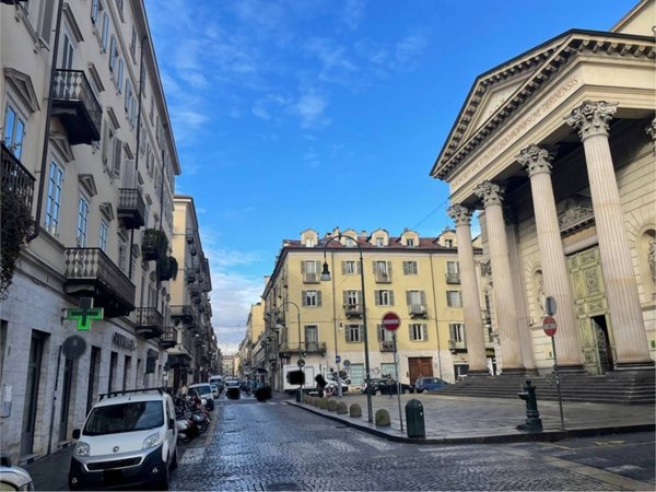 negozio in affitto a Torino in zona Centro Storico