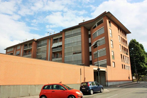 locale di sgombero in affitto a Torino in zona Rebaudengo