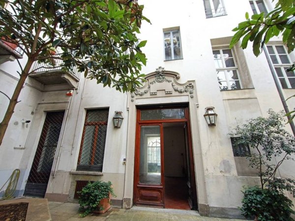 negozio in affitto a Torino in zona Centro Storico