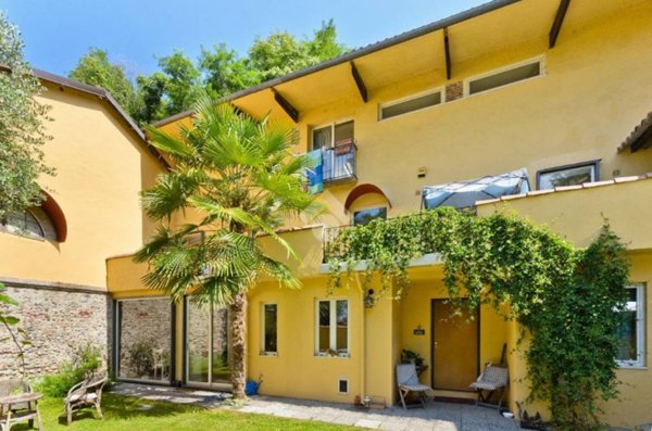 casa indipendente in affitto a Torino in zona Rosa