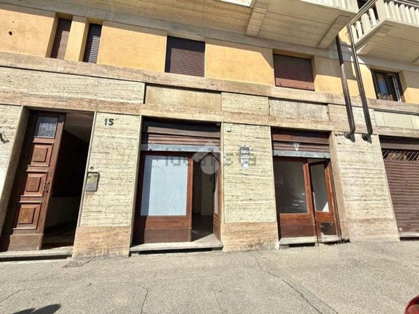 negozio in affitto a Torino in zona Campidoglio