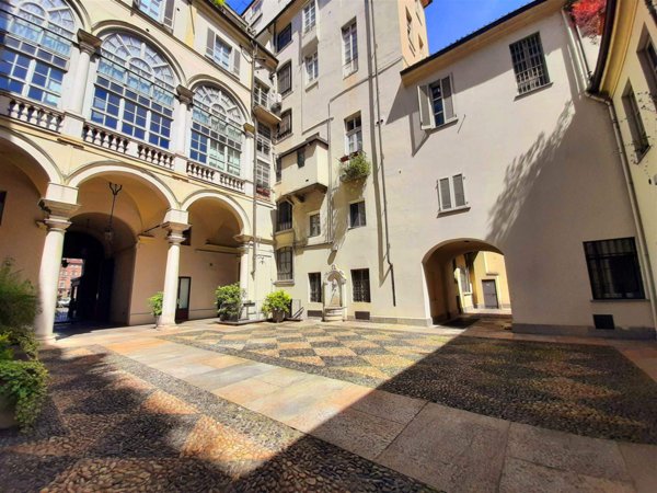 negozio in affitto a Torino in zona Centro Storico