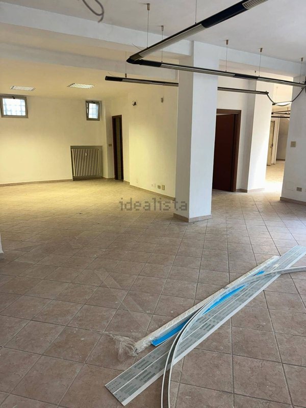 locale commerciale in affitto a Torino in zona San Donato