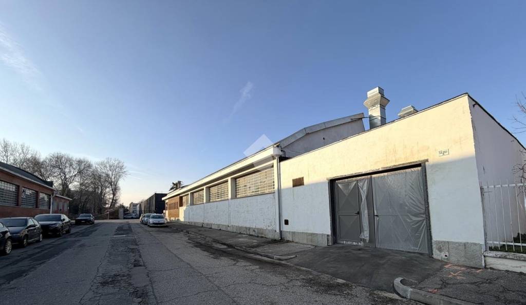 locale commerciale in affitto a Torino
