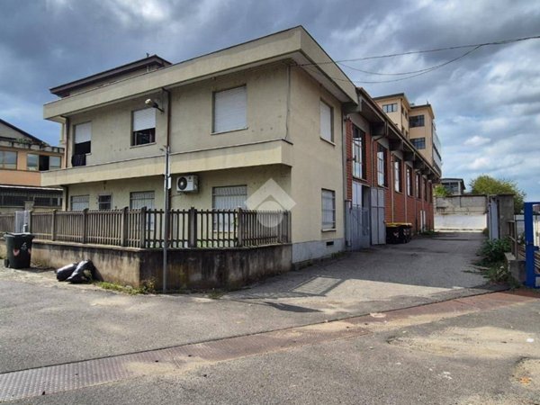 locale commerciale in affitto a Torino in zona Vanchiglia