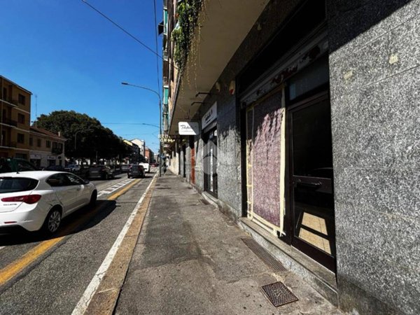 locale commerciale in affitto a Torino in zona Madonna di Campagna