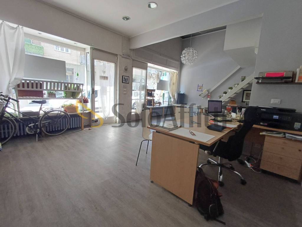 negozio in affitto a Torino in zona Pozzo Strada