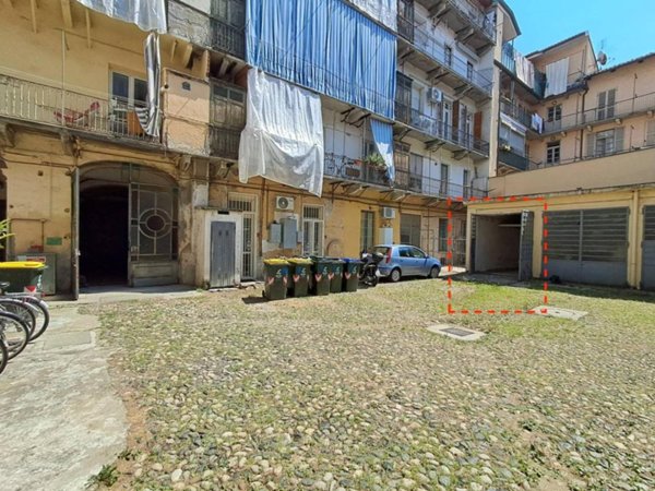 negozio in affitto a Torino