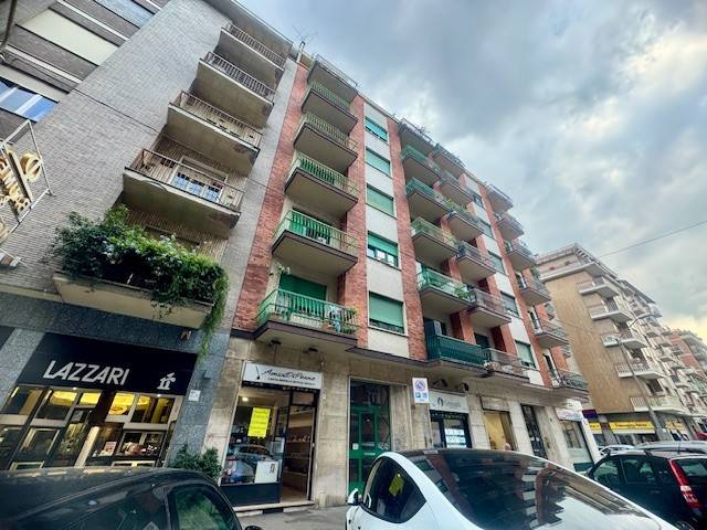 negozio in affitto a Torino in zona Santa Rita