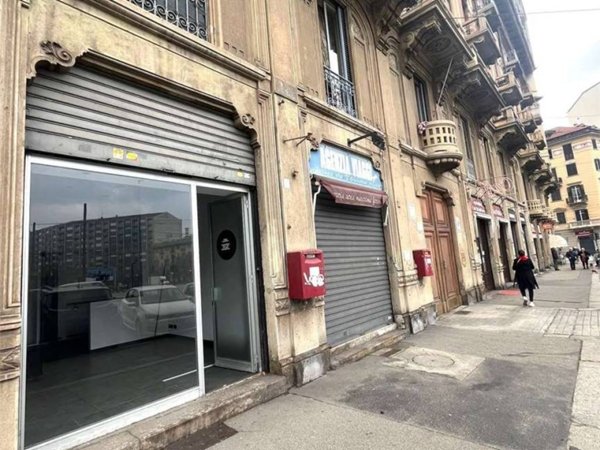 negozio in affitto a Torino in zona San Salvario