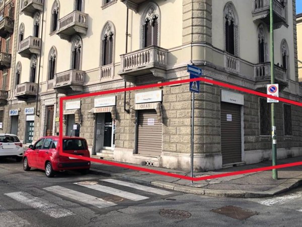negozio in affitto a Torino in zona Cenisia