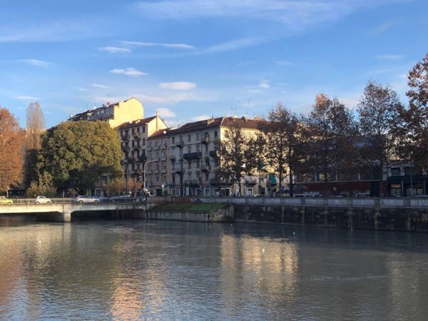 negozio in affitto a Torino in zona Aurora