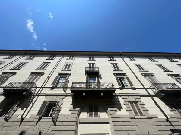 bivano in affitto a Torino in zona Centro Storico
