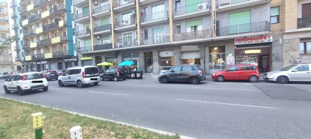 negozio in affitto a Torino in zona Pozzo Strada