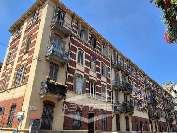 appartamento in affitto a Torino in zona Crocetta