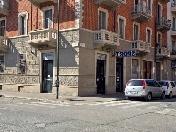 negozio in affitto a Torino in zona Borgo San Paolo