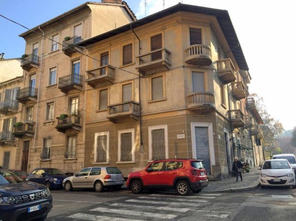 appartamento in affitto a Torino in zona Aurora