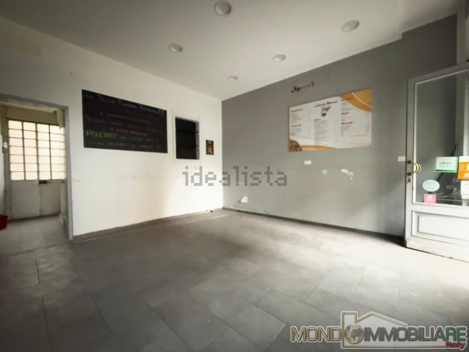 locale commerciale in affitto a Torino in zona Lingotto